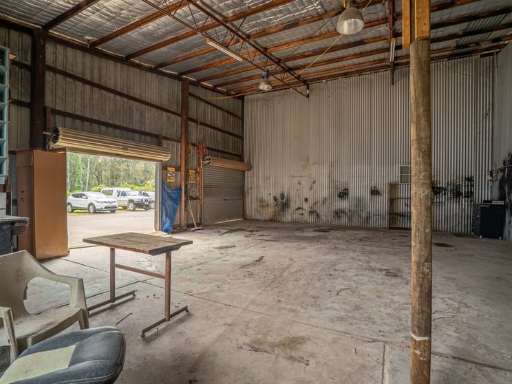 Click to view all images 5 Beeton Parade Taree NSW 2430 - Image 3