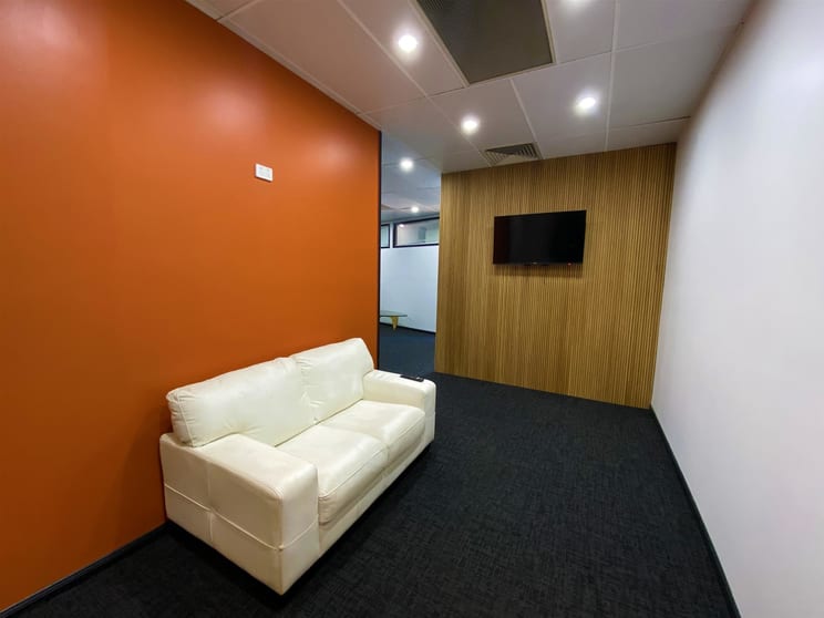 Click to view all images 1 Park Road Milton QLD 4064 - Image 3