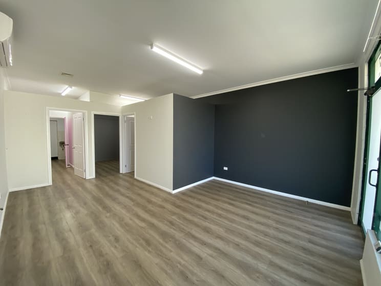 Click to view all images 1/57 Oaks Street Thirlmere NSW 2572 - Image 2