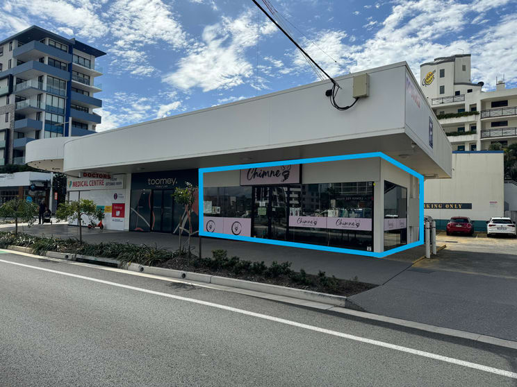Click to view all images 23 Brisbane Road Mooloolaba QLD 4557 - Image 1