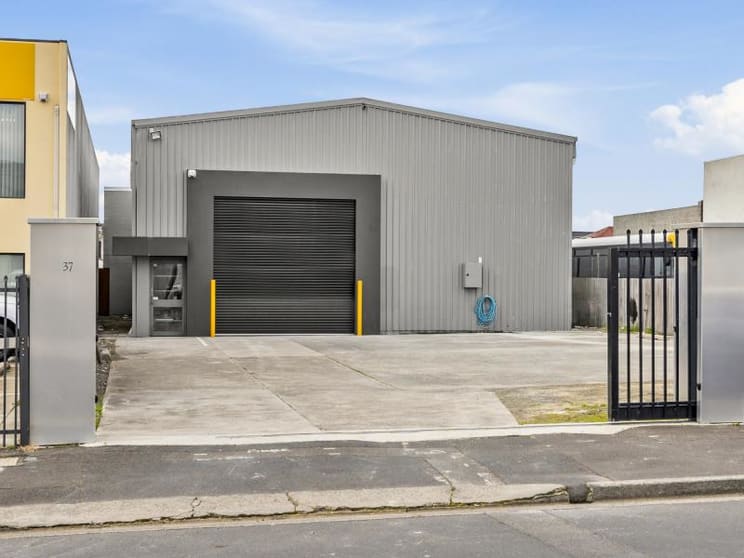 Click to view all images 37 Sunderland Street Moonah TAS 7009 - Image 1