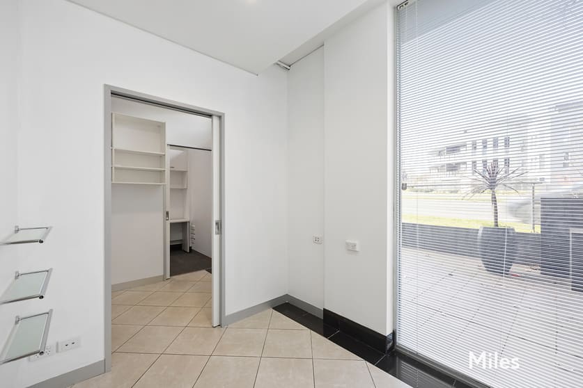 4/195 Thompsons Road Bulleen VIC 3105 - Image 2