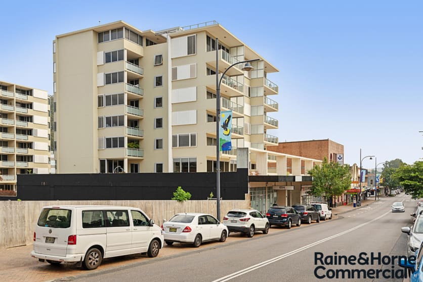 Click to view all images Suite 3/72-82 Mann Street Gosford NSW 2250 - Image 2