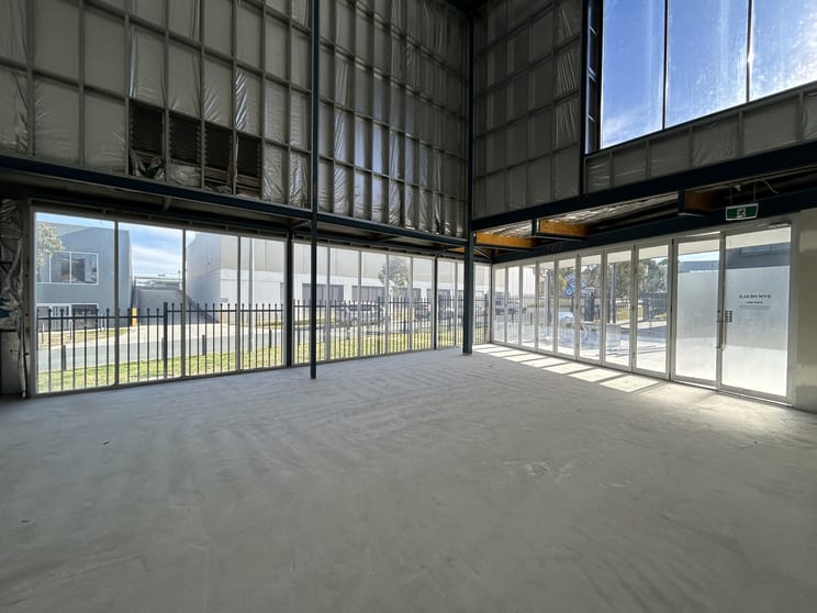 Click to view all images Unit 20/9 Beaconsfield Street Fyshwick ACT 2609 - Image 2