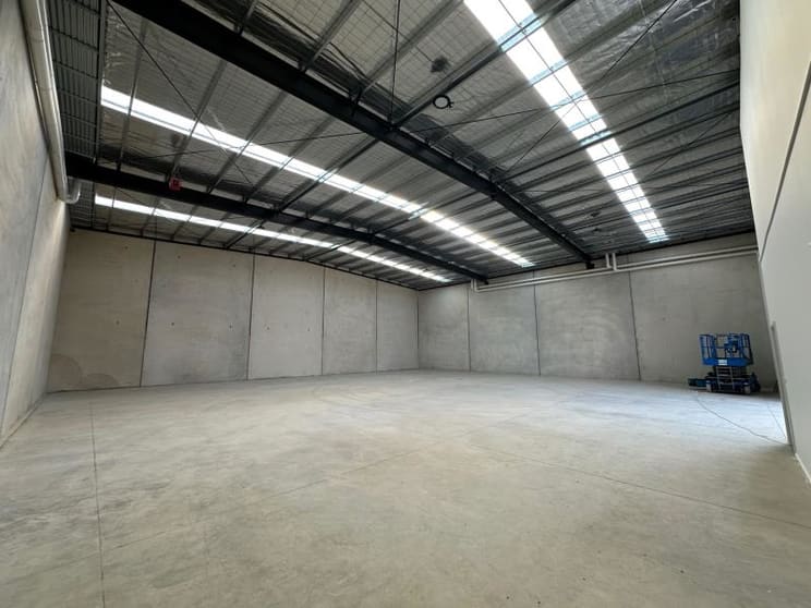 Click to view all images 12, 14 or 16 Lonhro Boulevard Cranbourne West VIC 3977 - Image 2