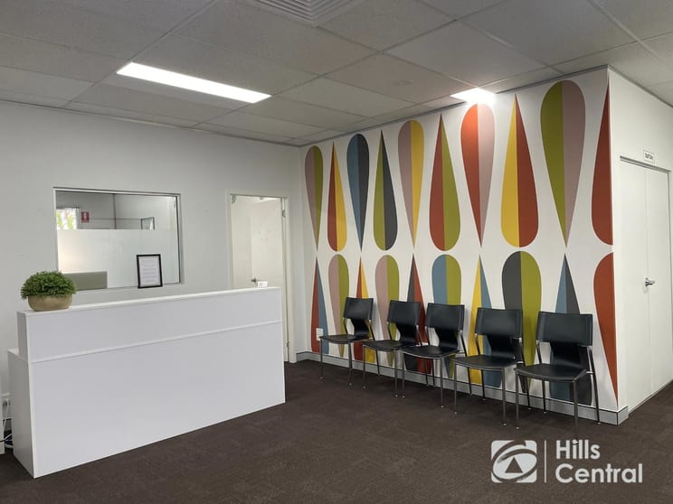 Click to view all images 29/10 Gladstone Road Castle Hill NSW 2154 - Image 3