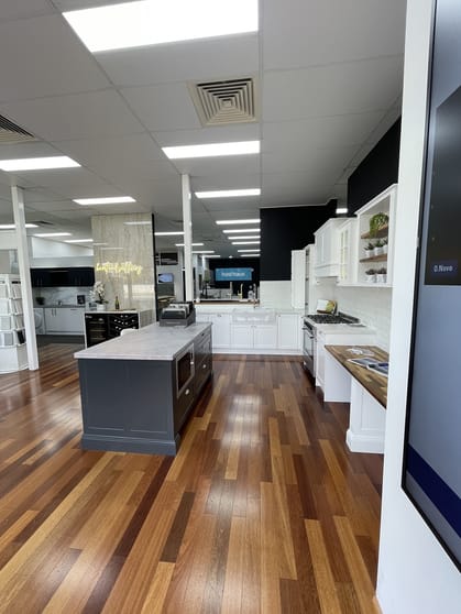 Click to view all images 95 Ashmore Road Bundall QLD 4217 - Image 3