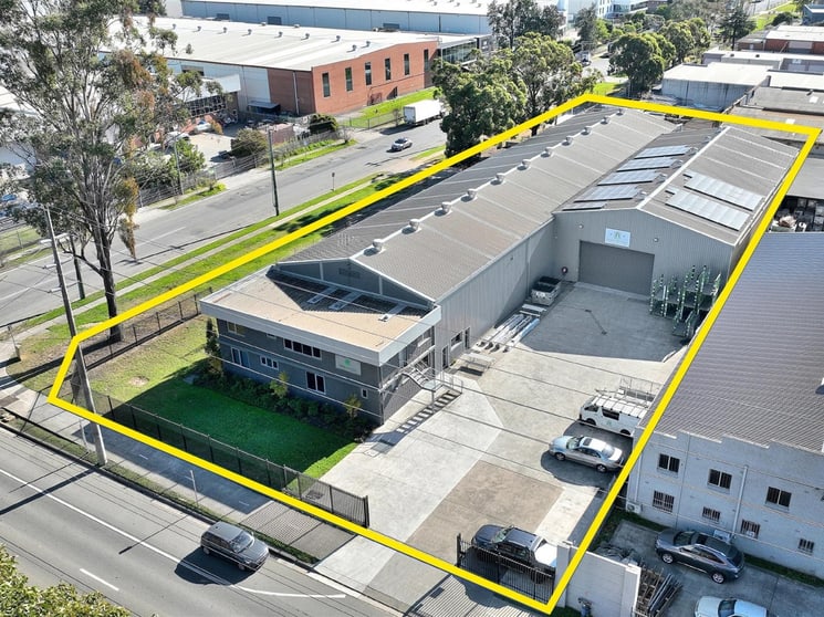 Click to view all images 77 Jedda Road Prestons NSW 2170 - Image 1