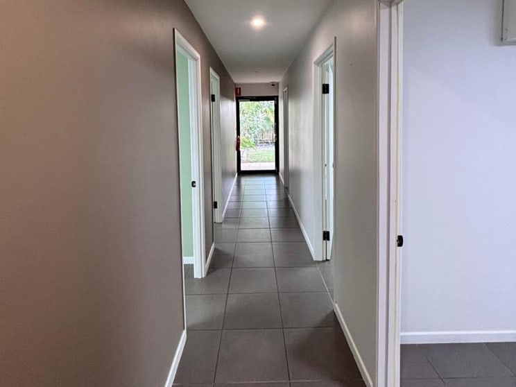 Click to view all images Tenancy 1/89 Thuringowa Drive Kirwan QLD 4817 - Image 3