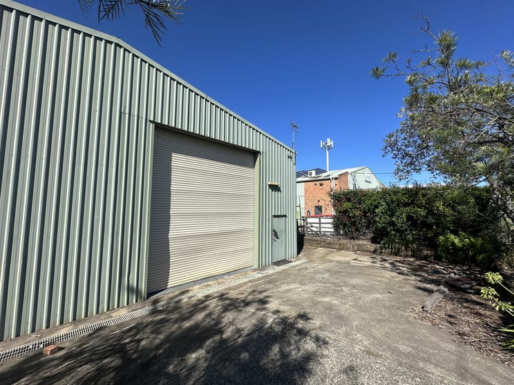 Click to view all images 2/7 Geary Pl North Nowra NSW 2541 - Image 1