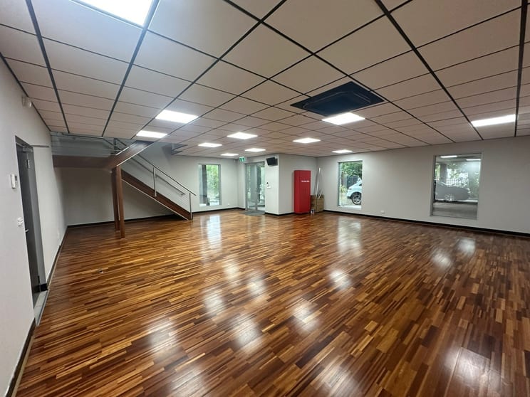 Click to view all images 4 Transit Drive Campbellfield VIC 3061 - Image 2