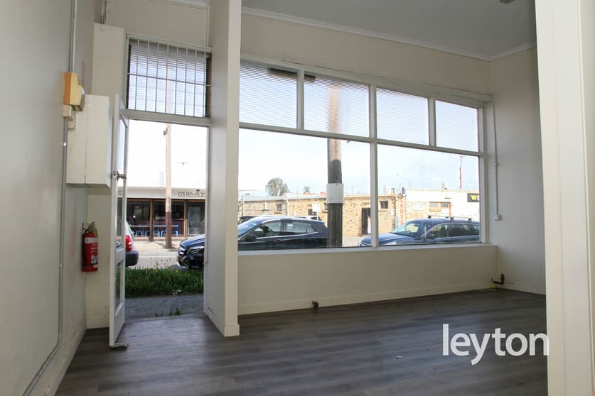 Click to view all images 4/5 Queens Avenue Springvale VIC 3171 - Image 3