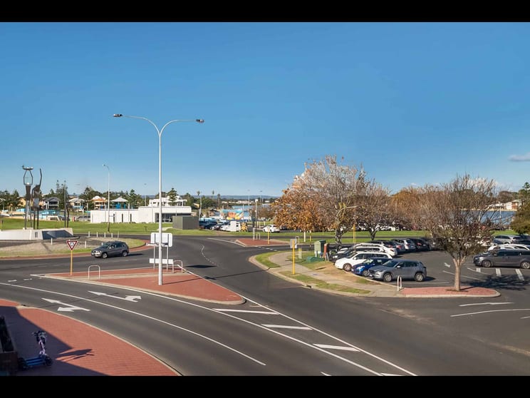 Click to view all images Tenancy 9/16 Victoria Street Bunbury WA 6230 - Image 2