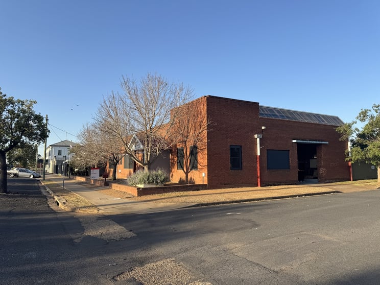 Click to view all images 68 Gipps Street Dubbo NSW 2830 - Image 3