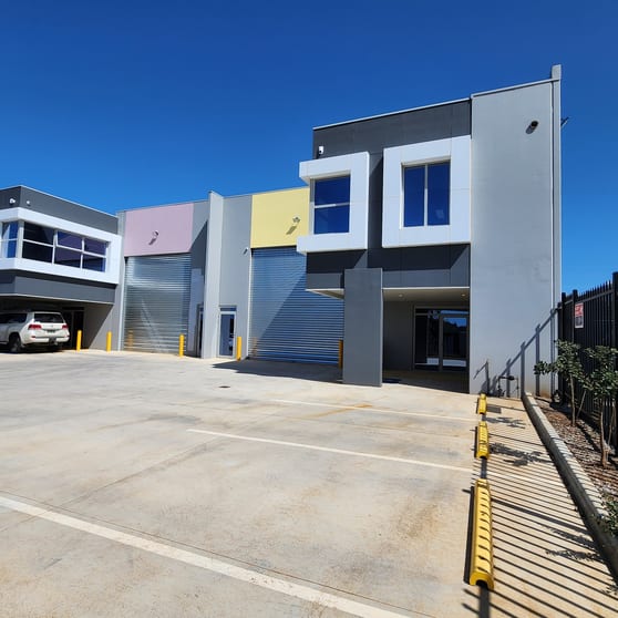 Click to view all images 3/41 - 45 Kurrle Road Sunbury VIC 3429 - Image 2