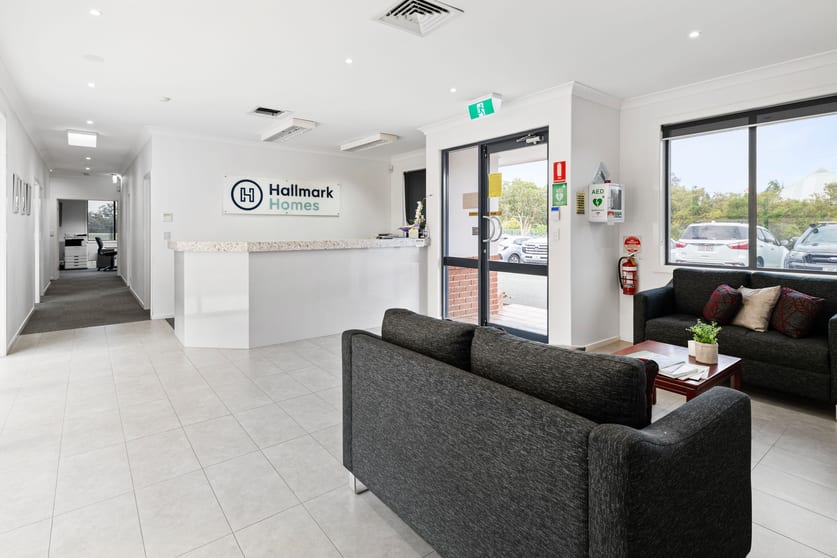 Click to view all images 60-62 Smith Street Southport QLD 4215 - Image 2