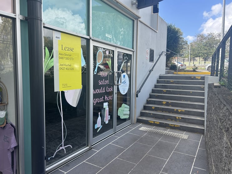Click to view all images 1.6/429 Fairfield Road Yeronga QLD 4104 - Image 2