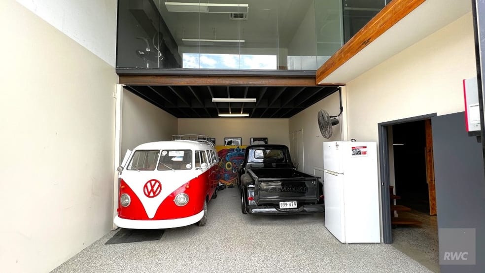 8/6 Goodman Place Murarrie QLD 4172 - Image 2