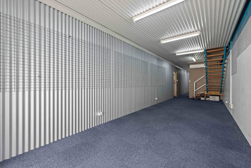 Click to view all images 4/10-12 India Street Capalaba QLD 4157 - Image 2