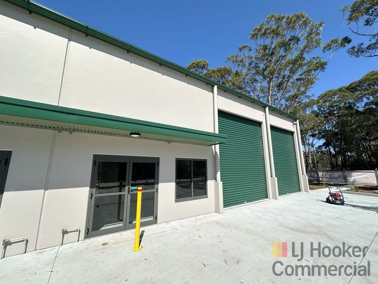 Click to view all images 1/15 Apprentice Drive Berkeley Vale NSW 2261 - Image 3