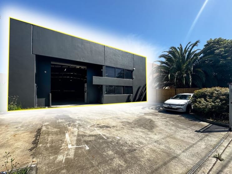 Click to view all images 5 Lewis Street Coburg North VIC 3058 - Image 1