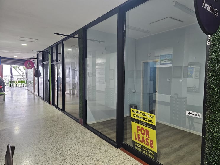 Click to view all images Redcliffe QLD 4020 - Image 1