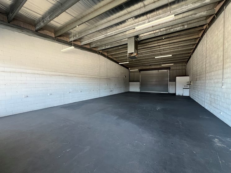 Click to view all images Unit 5, 16-28 Research Road Pooraka SA 5095 - Image 3