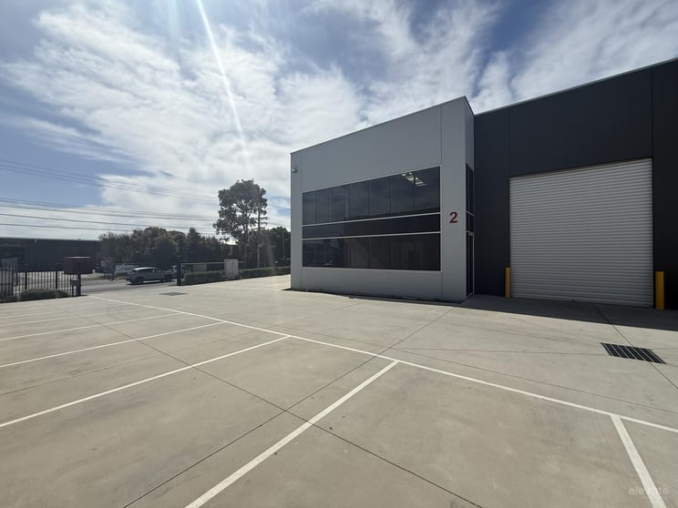 Click to view all images 2/30-32 Christensen Street Cheltenham VIC 3192 - Image 3
