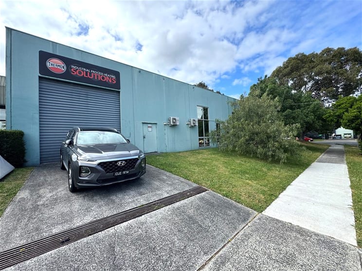 Click to view all images 1/30 London Drive Bayswater VIC 3153 - Image 2