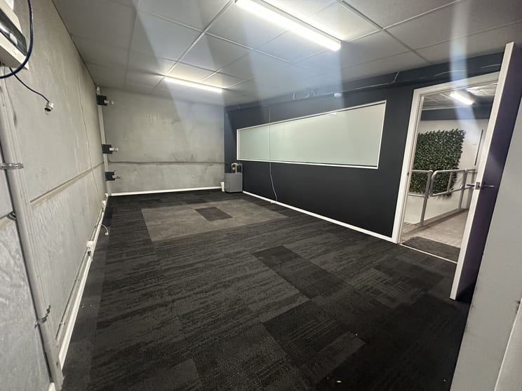 Click to view all images 17/390 Marion Street Condell Park NSW 2200 - Image 3