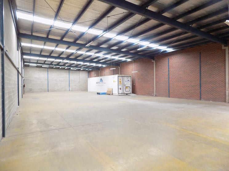 Click to view all images 42 Hinkler Road Mordialloc VIC 3195 - Image 3