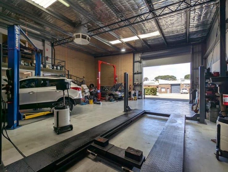 Click to view all images Unit 1/9 Adams Street O'connor WA 6163 - Image 2