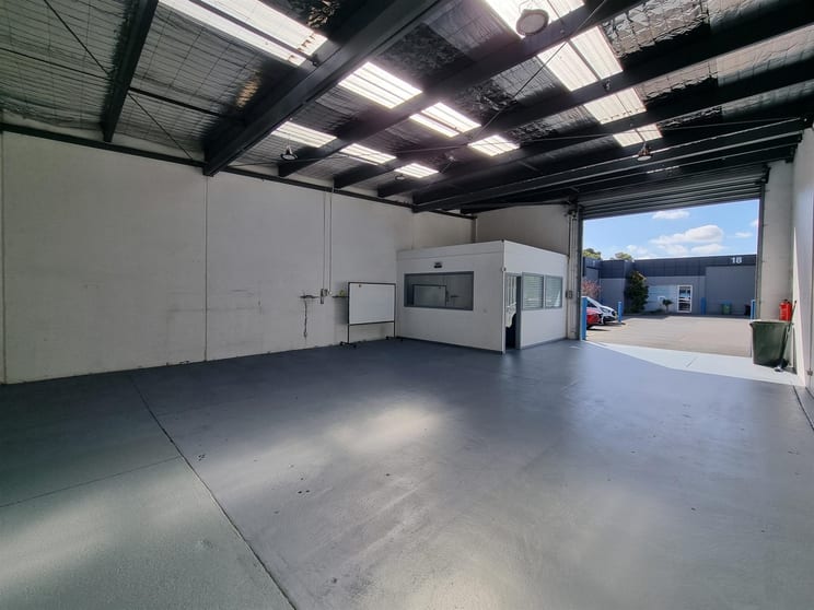 Click to view all images 16/513-515 Maroondah Highway Ringwood VIC 3134 - Image 3