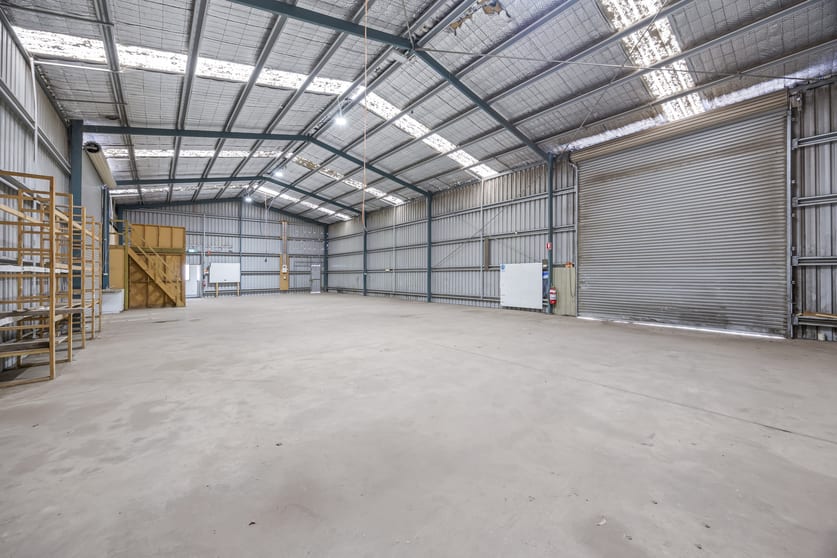 Click to view all images 7/5 Trewin Street Wendouree VIC 3355 - Image 3
