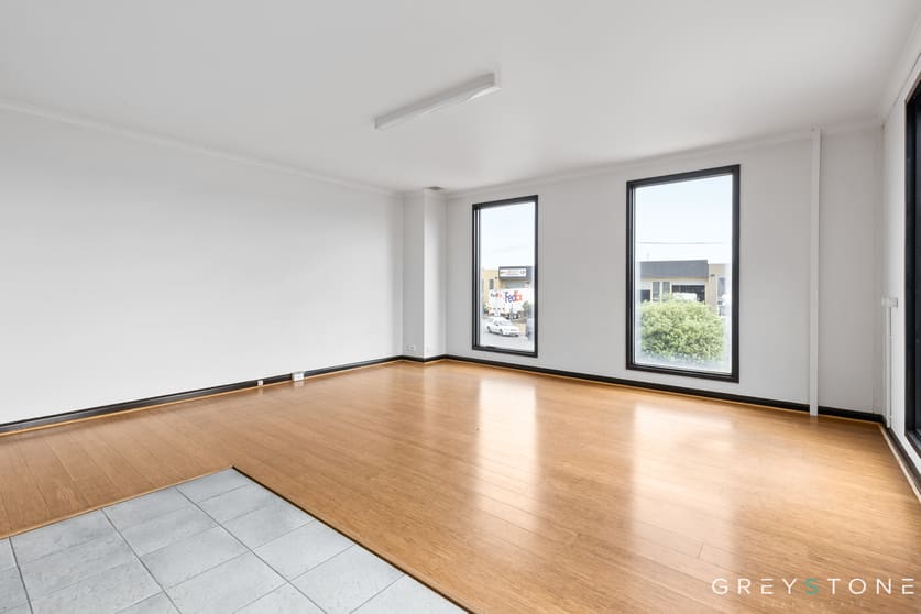 Click to view all images 5 Everaise Court Laverton North VIC 3026 - Image 2