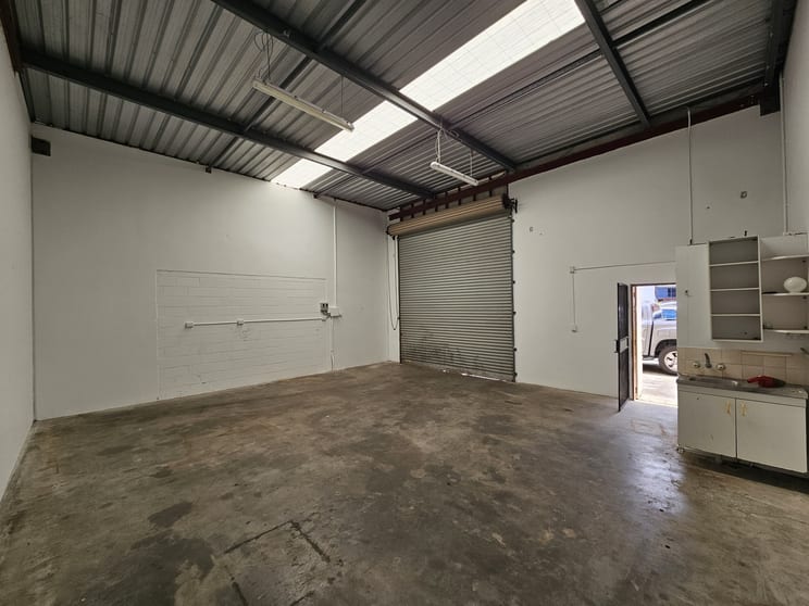 Click to view all images Currumbin Waters QLD 4223 - Image 1
