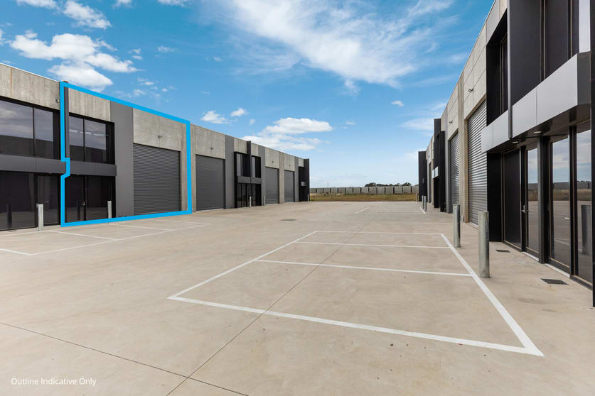 Click to view all images 3/23B King George Crescent Echuca VIC 3564 - Image 2