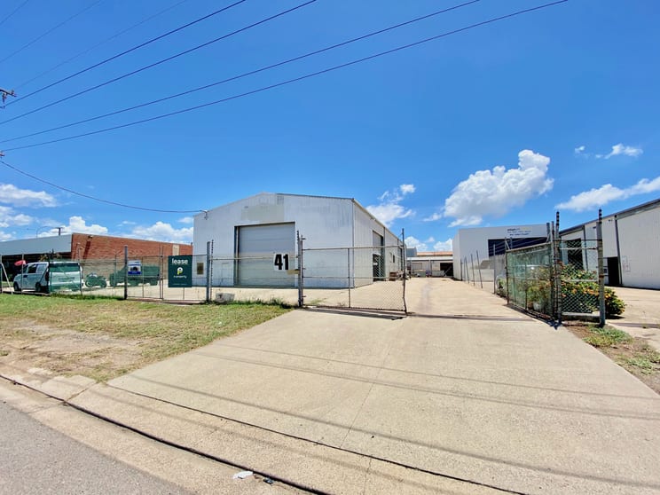 Click to view all images 41 Duckworth Street Garbutt QLD 4814 - Image 1