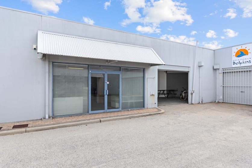 Click to view all images 2/7 Cessnock Way Rockingham WA 6168 - Image 2