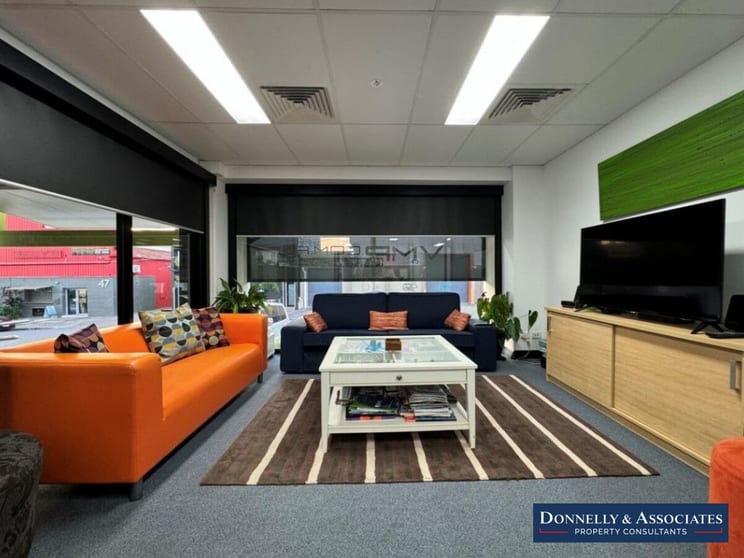 Click to view all images 42 Clarence Street Coorparoo QLD 4151 - Image 1