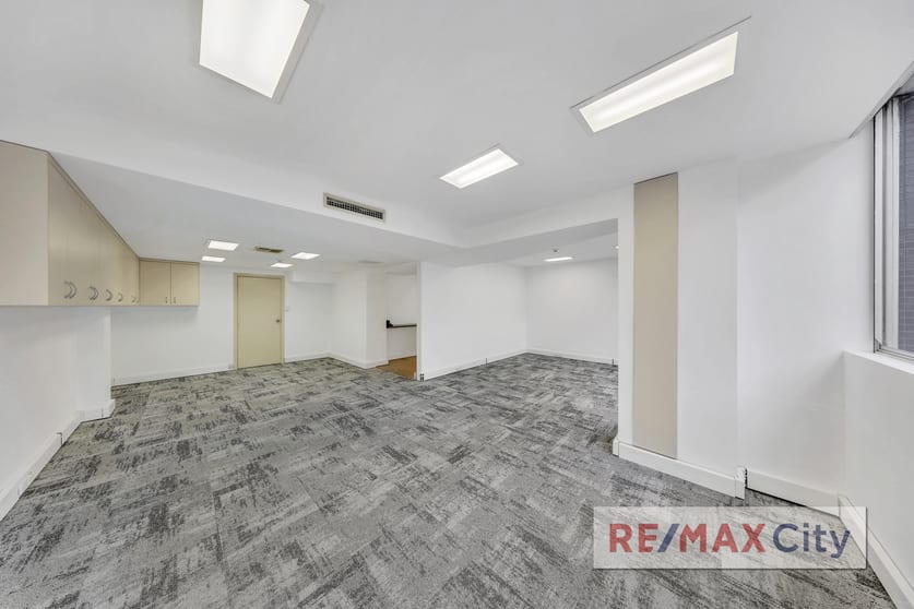 Click to view all images 23/149 Wickham Terrace Spring Hill QLD 4000 - Image 3