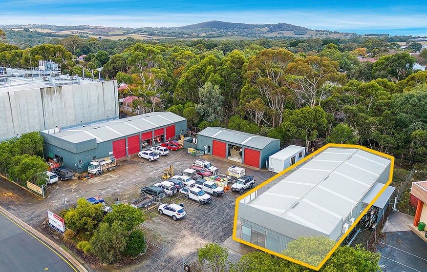 Click to view all images Unit A & B, 40 Oborn Road Mount Barker SA 5251 - Image 1