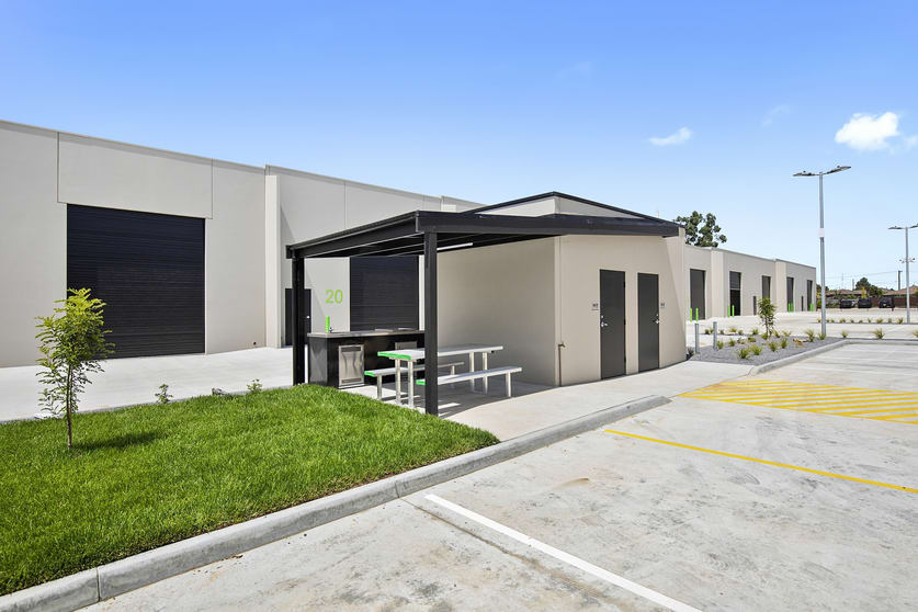 Click to view all images 17/30 Waringa Drive Mitchell Park VIC 3355 - Image 3