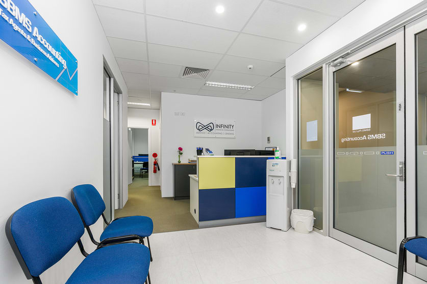 Click to view all images F/Level 2/21 Lake Street Varsity Lakes QLD 4227 - Image 1