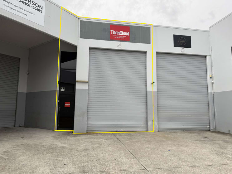 Click to view all images 4/68 Blanck Street Ormeau QLD 4208 - Image 1