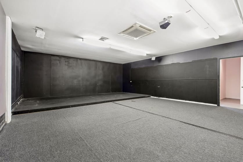 Click to view all images 32-34 Little Ryrie Street Geelong VIC 3220 - Image 3