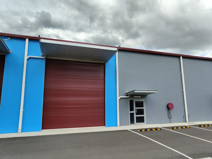 Click to view all images 2/78 Junction Road Karalee QLD 4306 - Image 3