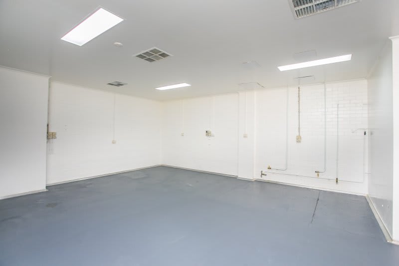 Click to view all images 2/626 Newcastle Street Leederville WA 6007 - Image 3