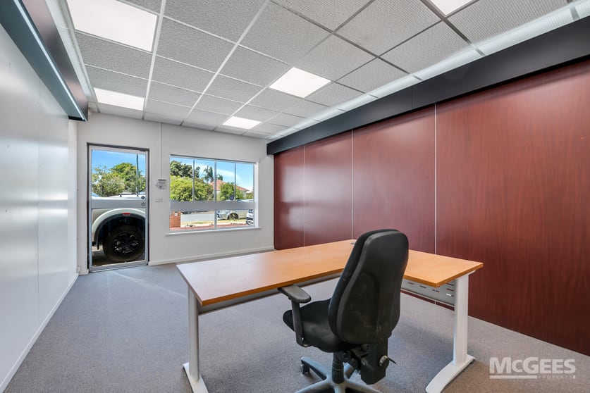 Click to view all images 2/10 Wilson Street Royal Park SA 5014 - Image 3