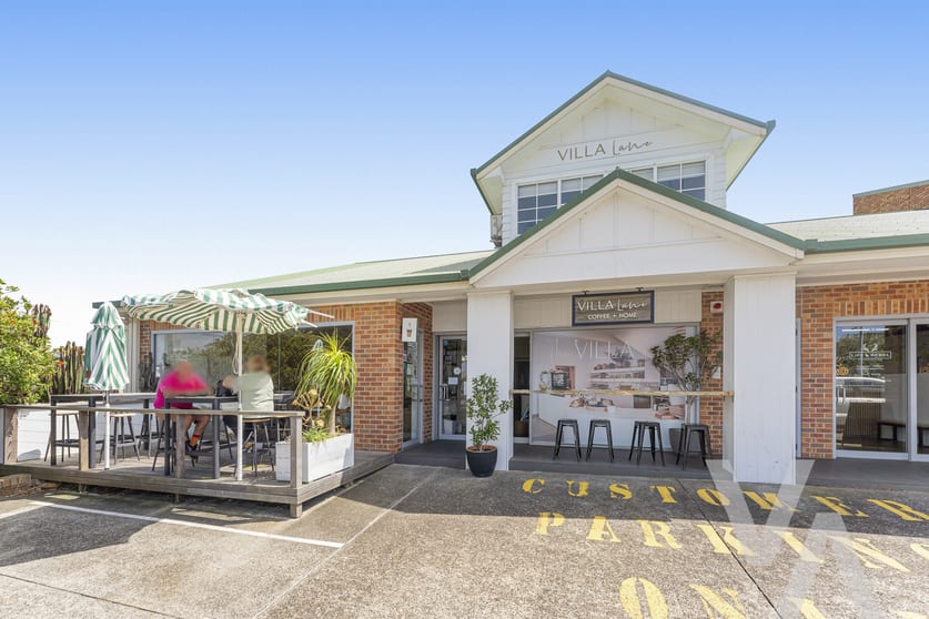 Click to view all images 105 Cowlishaw Street Redhead NSW 2290 - Image 1